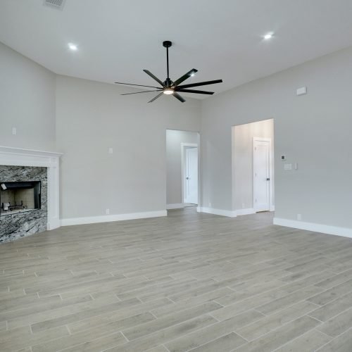 17EB3ED3-B457-4F94-A733-F943E1886D65