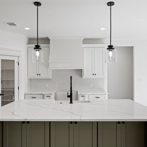 3853FF41-88B1-46C4-86DE-C42A472113EB