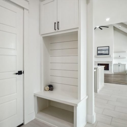 67AA6390-074C-47C3-BB25-3E84F6C742EB