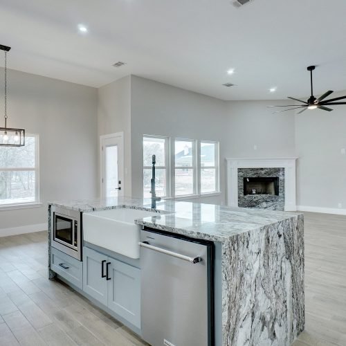 6B1B27A0-8418-4CF6-A209-895E6BF59D73