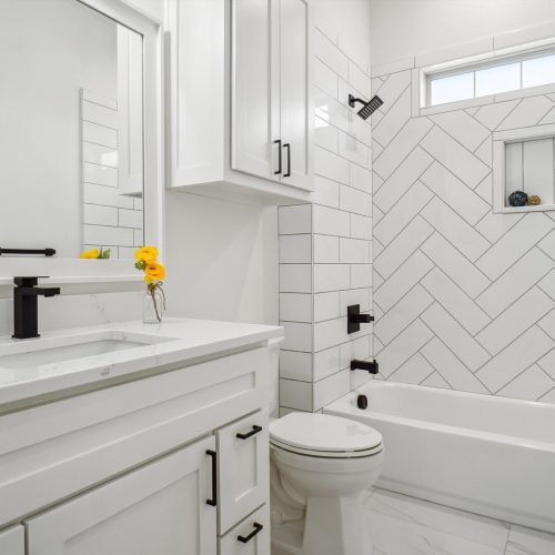 CA6E15D4-F786-43C8-A6B0-6A30A17E53B9