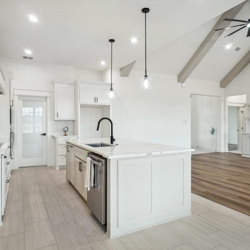 FE9C9965-C705-481C-A868-BCF9C8985956